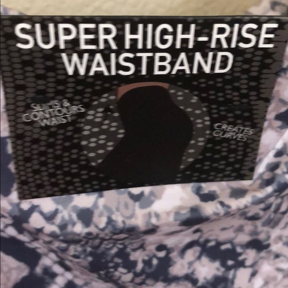 Women’s Ultra Slimming Active Legging NWT  Size M - Picture 5 of 7